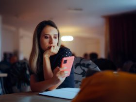 Common Google Chat scams and how to help prevent them